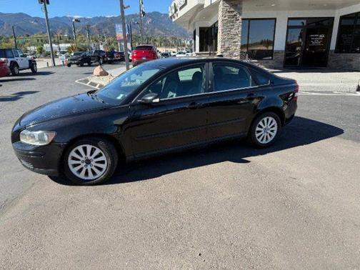 Black 2005 Volvo S40 2.4i