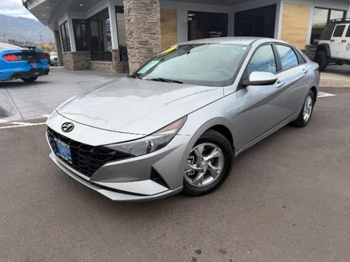 2023 Hyundai ELANTRA SE