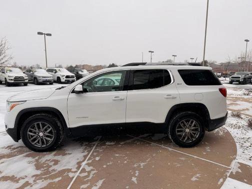2017 GMC Acadia SLT-1