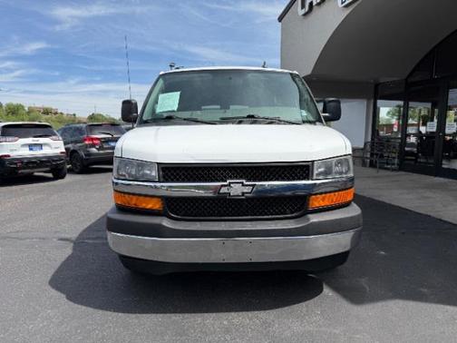 2017 Chevrolet Express 3500 LT