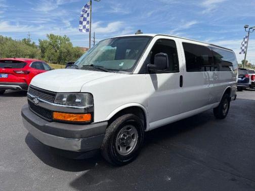 2017 Chevrolet Express 3500 LT