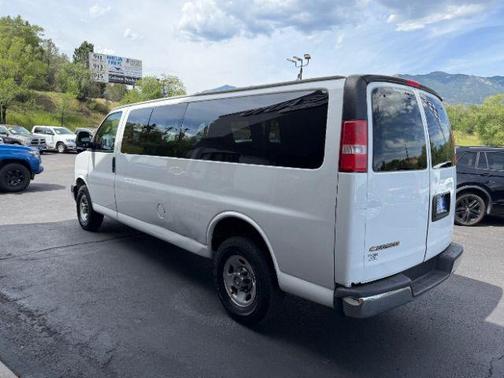 2017 Chevrolet Express 3500 LT