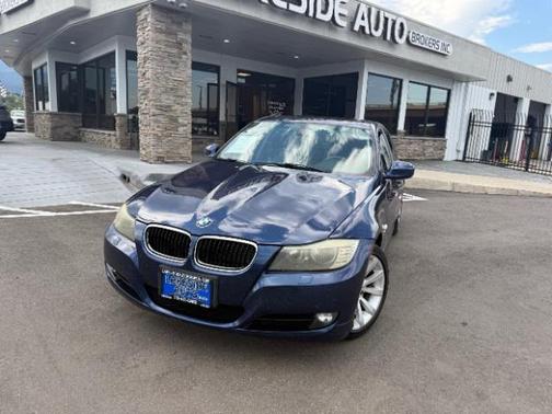 Deep Sea Blue Metallic 2011 BMW 328 xDrive