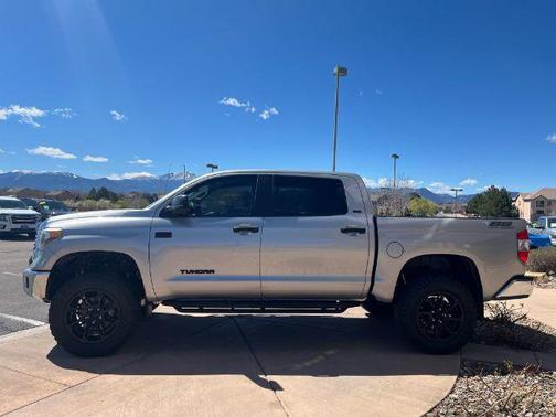 Silver Sky Metallic 2018 Toyota Tundra SR5