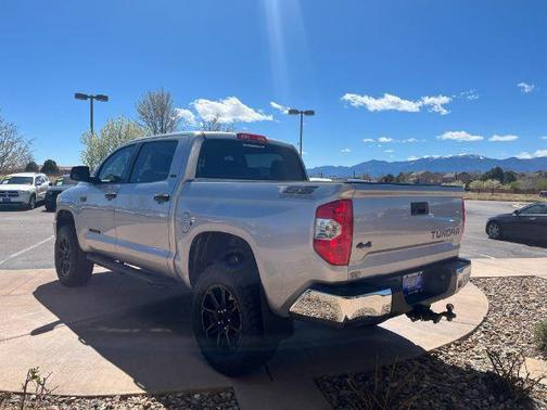 Silver Sky Metallic 2018 Toyota Tundra SR5