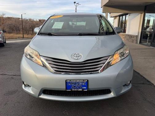 2015 Toyota Sienna XLE