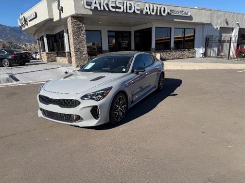 2023 Kia Stinger GT-Line