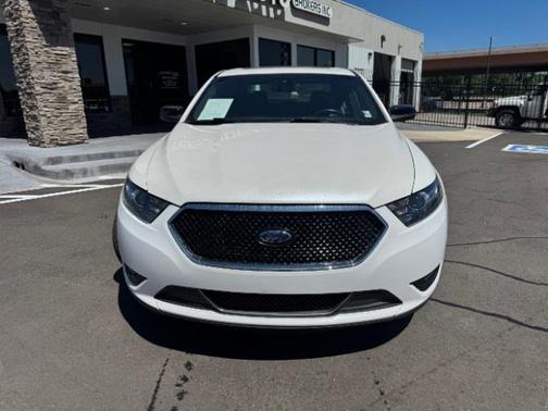 2018 Ford Taurus SHO