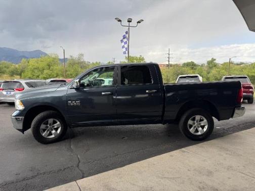 2017 RAM 1500 SLT