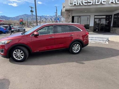 2017 Kia Sorento LX