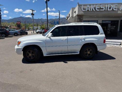 2004 Lexus LX 470 Base