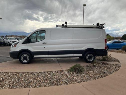 Oxford White 2018 Ford Transit-250 Base
