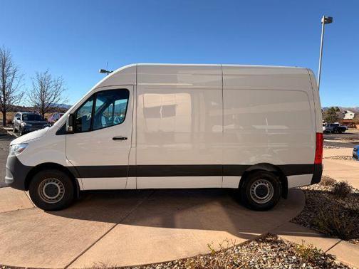 2023 Mercedes-Benz Sprinter 2500 Standard Roof