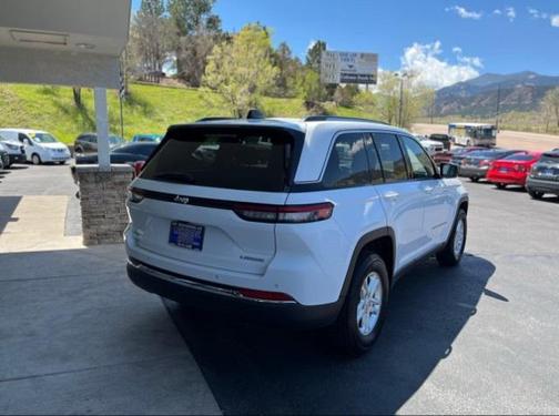2023 Jeep Grand Cherokee Laredo