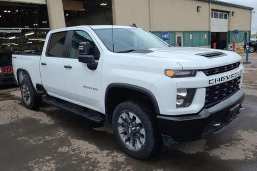 Summit White 2022 Chevrolet Silverado 2500 Custom