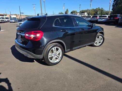 2015 Mercedes-Benz GLA-Class 4MATIC