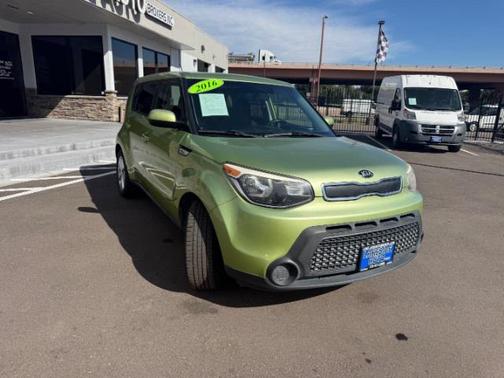 2016 Kia Soul Base