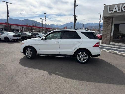 Polar White 2015 Mercedes-Benz M-Class 4MATIC