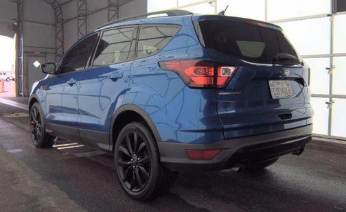 Lightning Blue 2019 Ford Escape SE