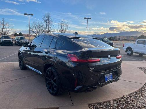 2023 BMW X4 xDrive30i