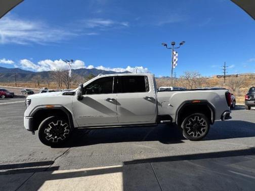 2024 GMC Sierra 2500 Denali Ultimate