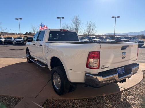 2024 RAM 3500 Big Horn Crew Cab 4x4 8' Box