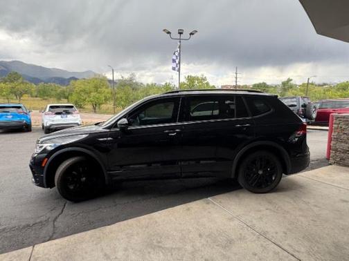 2022 Volkswagen Tiguan 2.0T SE R-Line Black 4MOTION