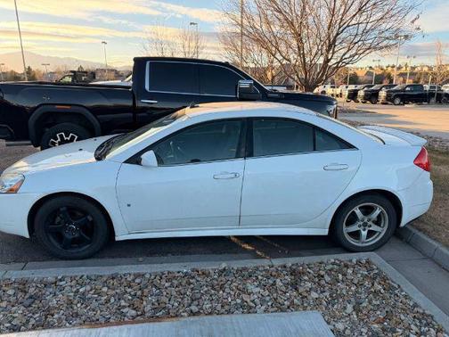 Pure (Summit White) 2009 Pontiac G6 SE