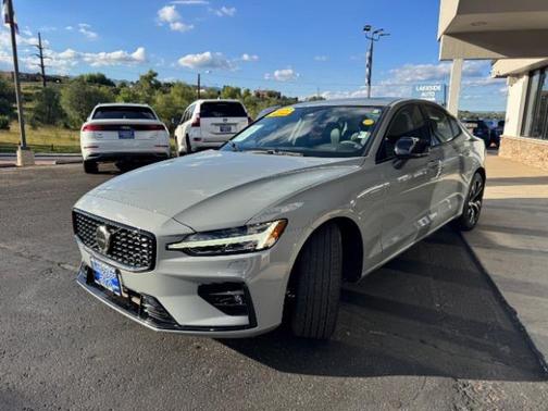 2025 Volvo S60 B5 Core