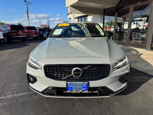 2025 Volvo S60 B5 Core