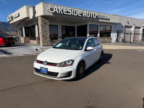 2016 Volkswagen Golf GTI 2.0T SE 4-Door