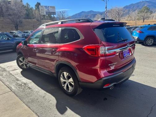 2024 Subaru Ascent Premium 7-Passenger