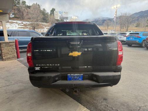 2013 Chevrolet Avalanche LS