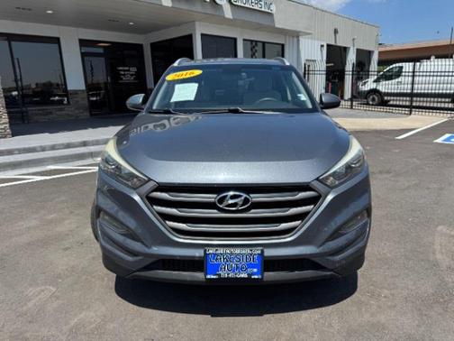 2016 Hyundai TUCSON SE