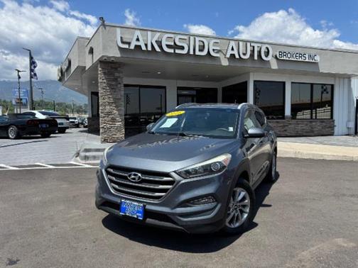 2016 Hyundai TUCSON SE