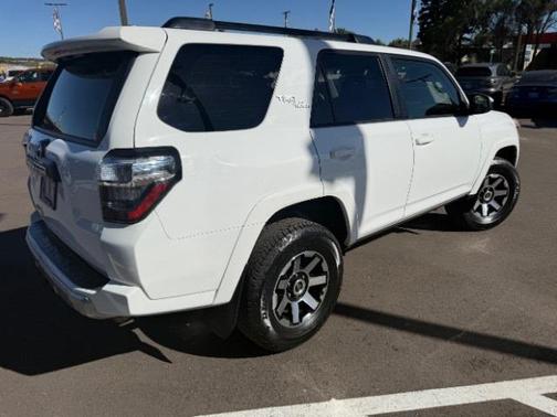 2024 Toyota 4Runner TRD Off Road