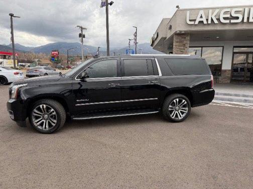 Onyx Black 2017 GMC Yukon XL Denali