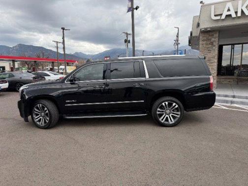 Onyx Black 2017 GMC Yukon XL Denali