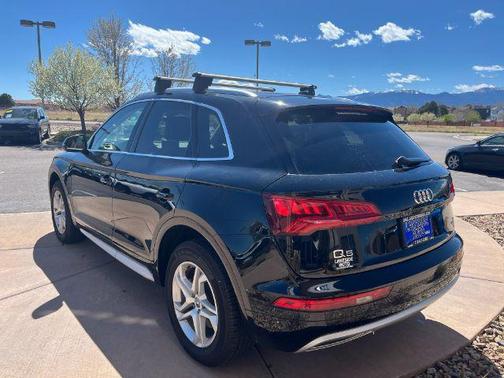 Black 2019 Audi Q5 2.0T Premium
