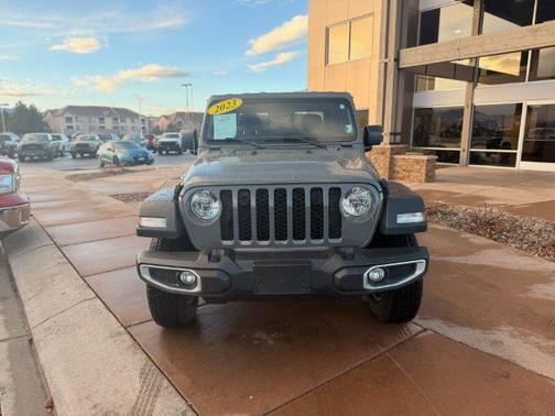 2023 Jeep Gladiator Sport S