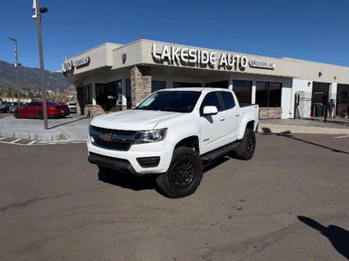 Summit White 2018 Chevrolet Colorado LT