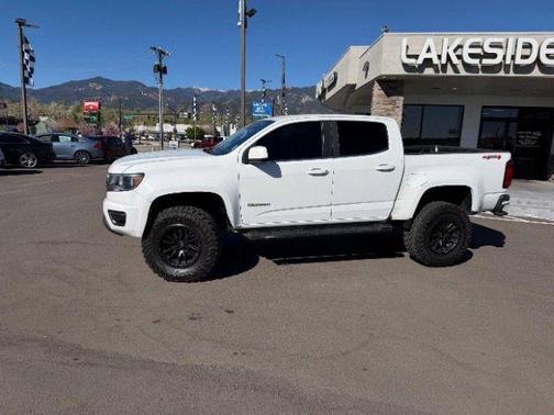 Summit White 2018 Chevrolet Colorado LT