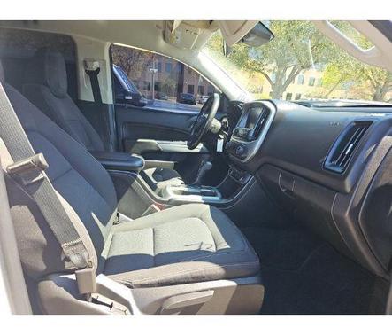 Summit White 2018 Chevrolet Colorado LT