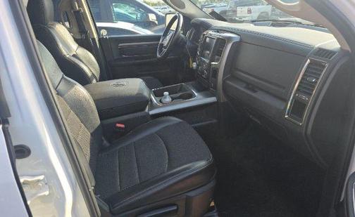 Bright White Clearcoat 2018 RAM 1500 Sport