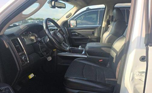 Bright White Clearcoat 2018 RAM 1500 Sport