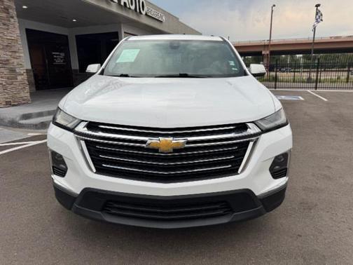 2022 Chevrolet Traverse LT Leather
