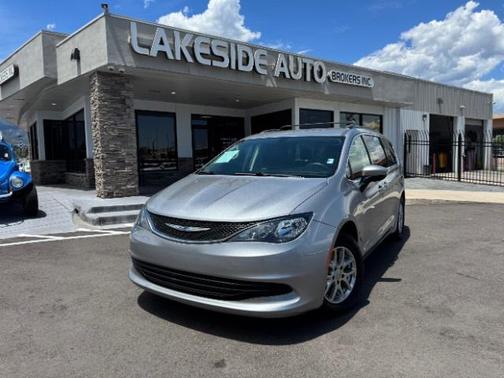 2020 Chrysler Voyager LXI