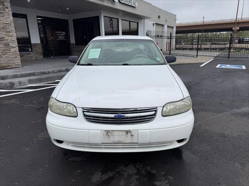 2004 Chevrolet Classic Base