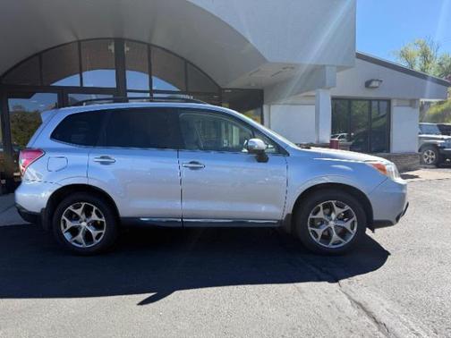 2016 Subaru Forester 2.5i Touring