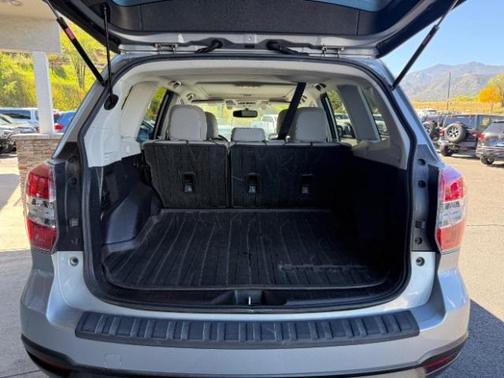 2016 Subaru Forester 2.5i Touring